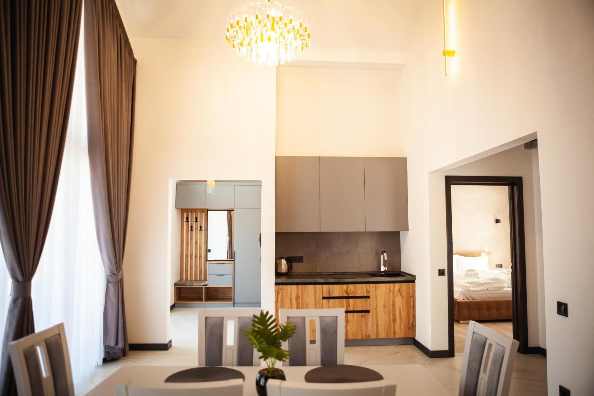 348 Palyanytsya
